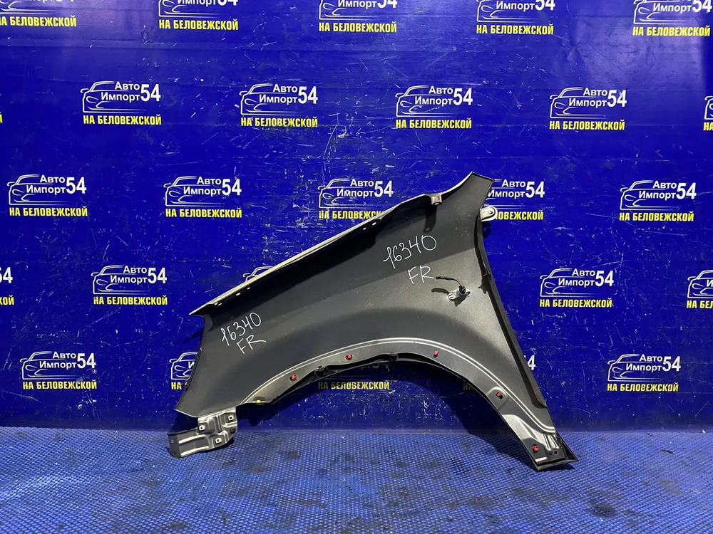 Крыло переднее правое Honda CRV 2001-2006