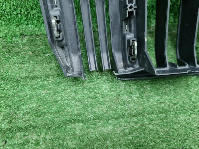 Решетка радиатора Toyota LC Prado 150 (2017-н.в.)