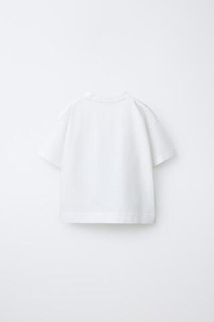 ZARA ФУТБОЛКА С ВЫШИВКОЙ, ЭКРЮ