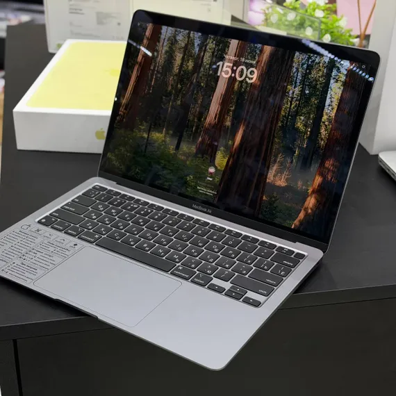 Б/У Ноутбук MacBook Air 13 M1 2020 8/256 Gb Space Gray (HXJQ2BWS1WF)V