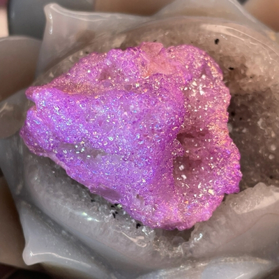 46730 Горный хрусталь Аура тон. друза 48мм