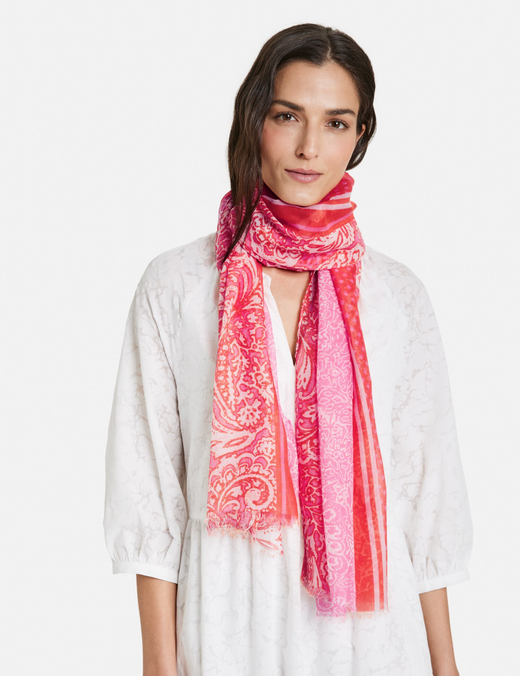 Шарф с принтом