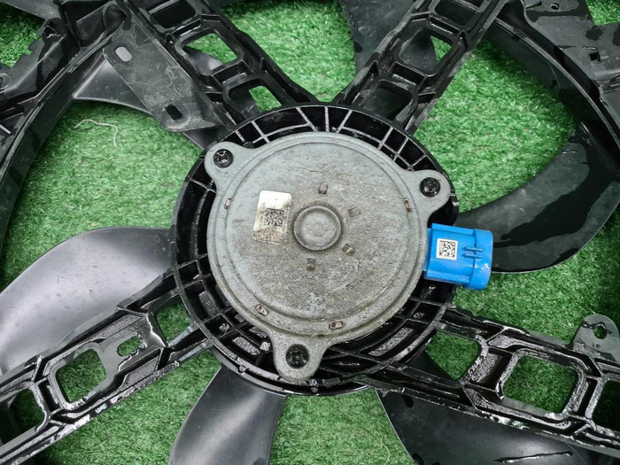 Диффузор с вентилятором Smart Fortwo 3 (2014-н.в.)