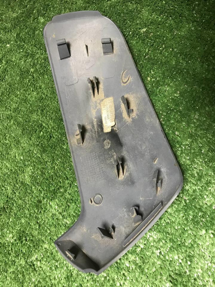 Крышка зеркала левая Peugeot 3008 1 (2013-2016)