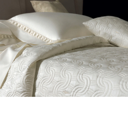 Покрывало 260х270 Cesare Paciotti Majestik Италия золотисто-бежевое Италия