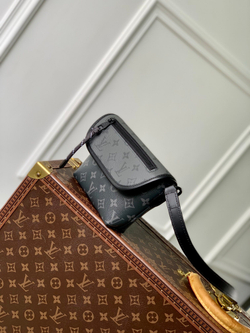 Louis Vuitton Pulse Wearable Wallet