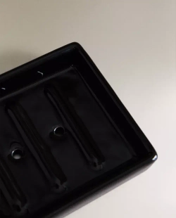 ZARA HOME МЫЛЬНИЦА ИЗ БЛЕСТЯЩЕГО ФАЯНСА, ЧЕРНЫЙ