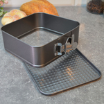 Форма для выпечки 18*6,5см разъемная (квадрат), цвет серый