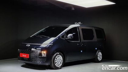 Hyundai Staria 4WD Tourer 9-и местный (05.2022)