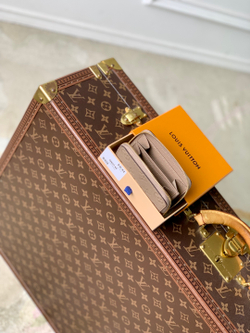 Louis Vuitton Zippy Coin Purse
