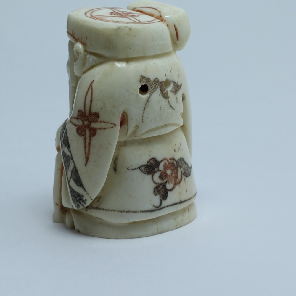 Нэцкэ Дзюродзин с чудо посохом и иероглифом счастье