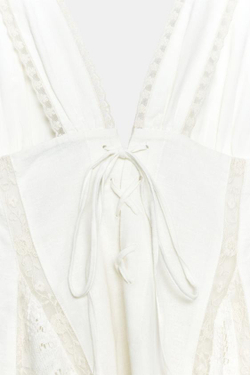 ZARA МИНИ-ПЛАТЬЕ С КРУЖЕВОМ, ЖЕЛТОВАТО-БЕЛЫЙ