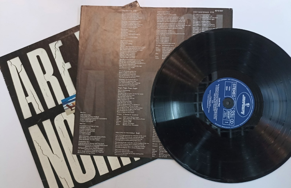 Винтажная виниловая пластинка 10cc Look Hear (Germany 1980)