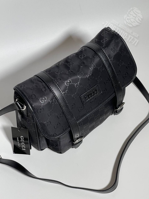 Мессенджер-Сумка через плечо Gucci