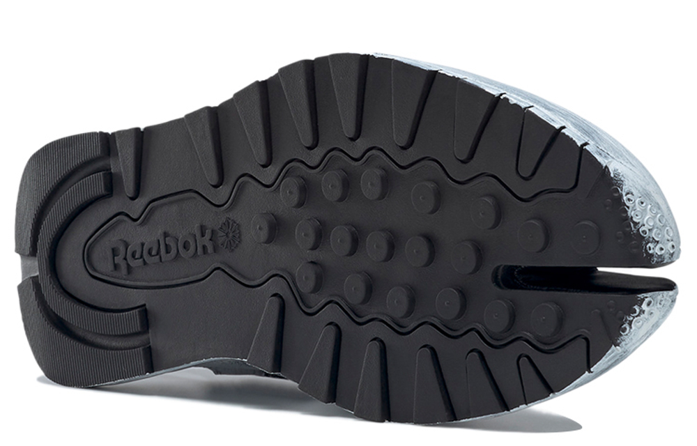 Кроссовки Maison Margiela X Reebok Classic Leather Tabi Decortique Low