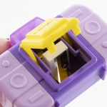 Точилка пластиковая с ластиком-роллером, Yalong, "Фотокамера", 1 отверстие, контейнер, цвета ассорти, в индивид. ПВХ боксах