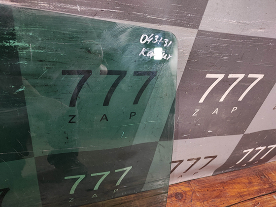 Стекло двери задней правой Renault Kaptur 16-22 Б/У Оригинал 823007050R