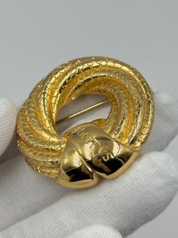 Брошь Burberrys