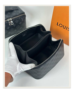 Несессер Louis Vuitton