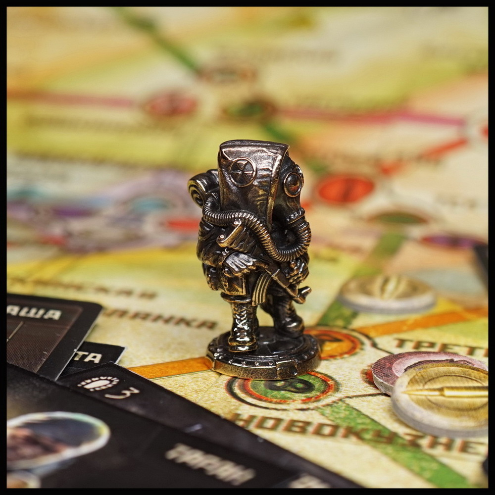 Коллекционная фигурка "Сталкер" , бронза