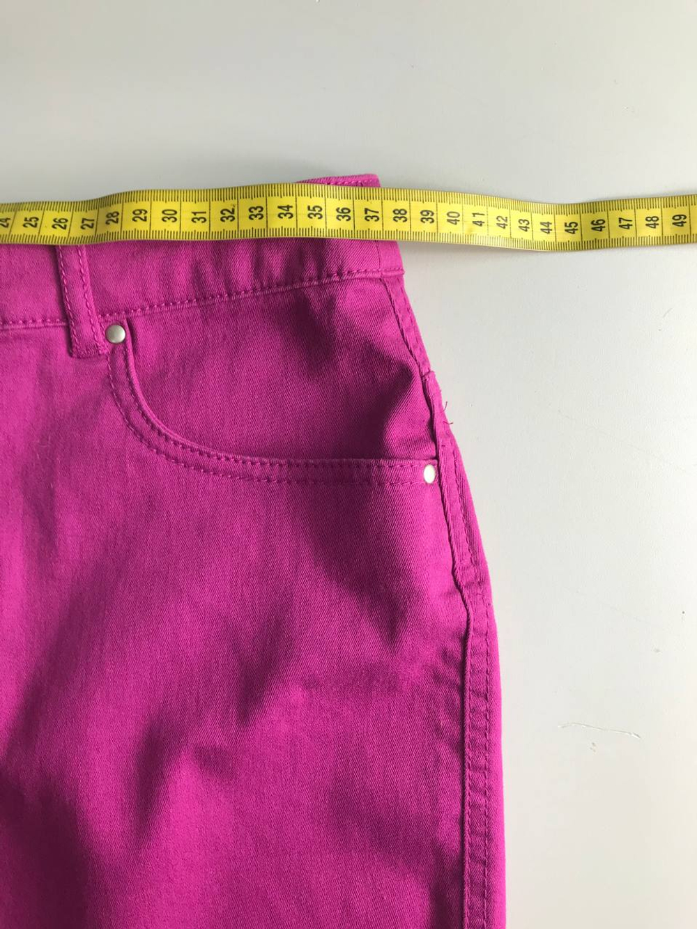 Юбка H&M цвета сочной ягодки, маркировка 40, визуально на 46 размер