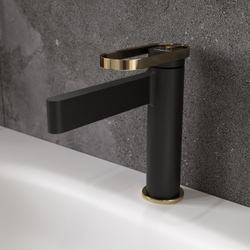 Смеситель для раковины STWORKI Малунг S11010BG матовый черный, глянцевое золото