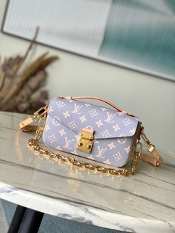 Louis Vuitton Pochette Metis East West