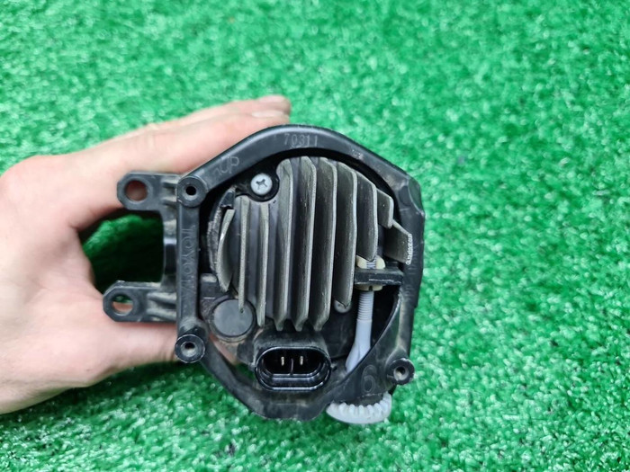 ПТФ левая Toyota Camry XV50 XV70 (2017-2021) LED