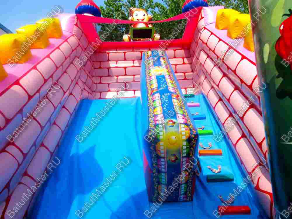 Надувной батут "Веселый замок"