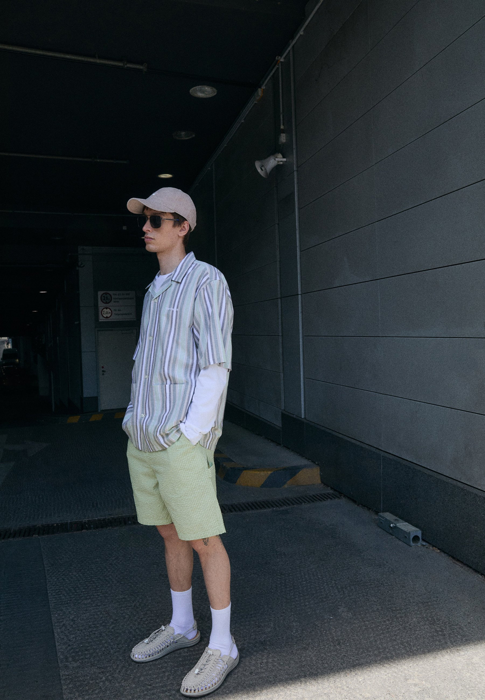 Carhartt WIP TOLAND  - Шорты - Зелёный