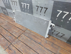 Радиатор охлаждения АКБ Mercedes GLE (V167) 18-нв Б/У Оригинал A1675000400