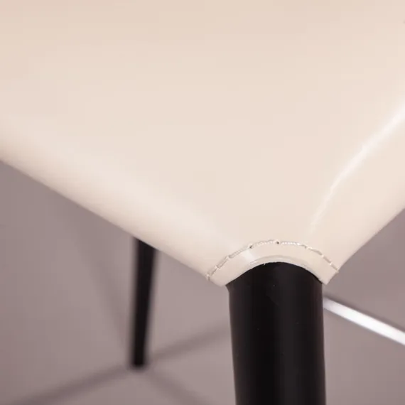 Полубарный стул Albert бежевая кожа