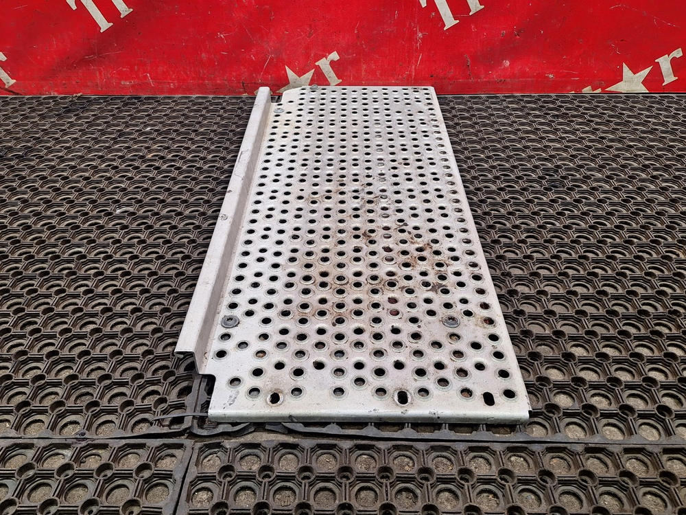 Трап на раму за кабиной