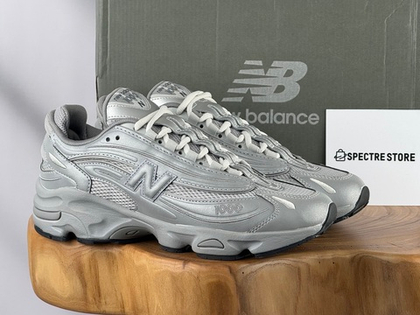 New Balance 1000 Silver Reflective