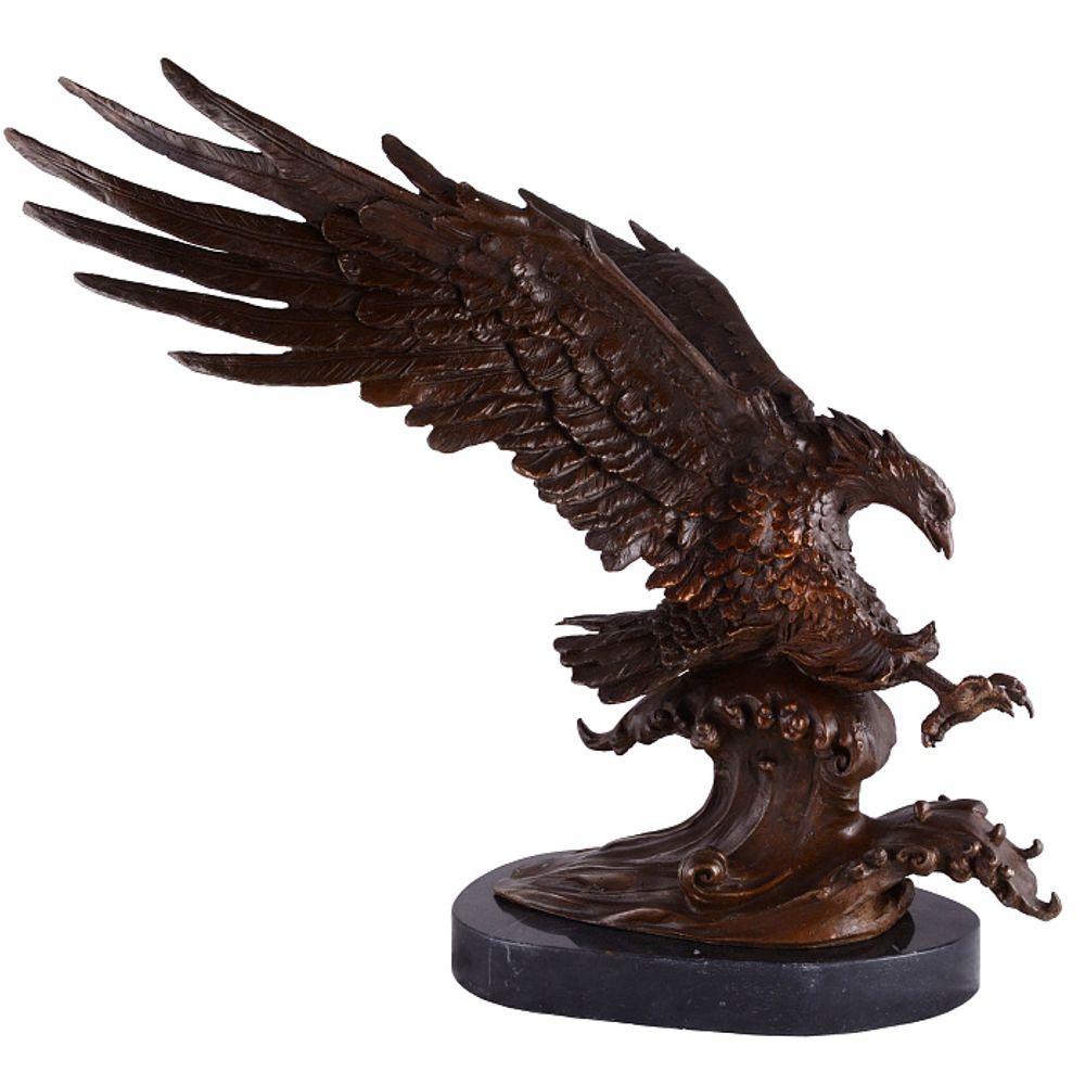 Статуэтка в атаку