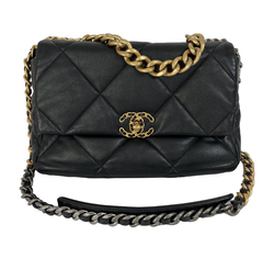 Сумка Chanel 19