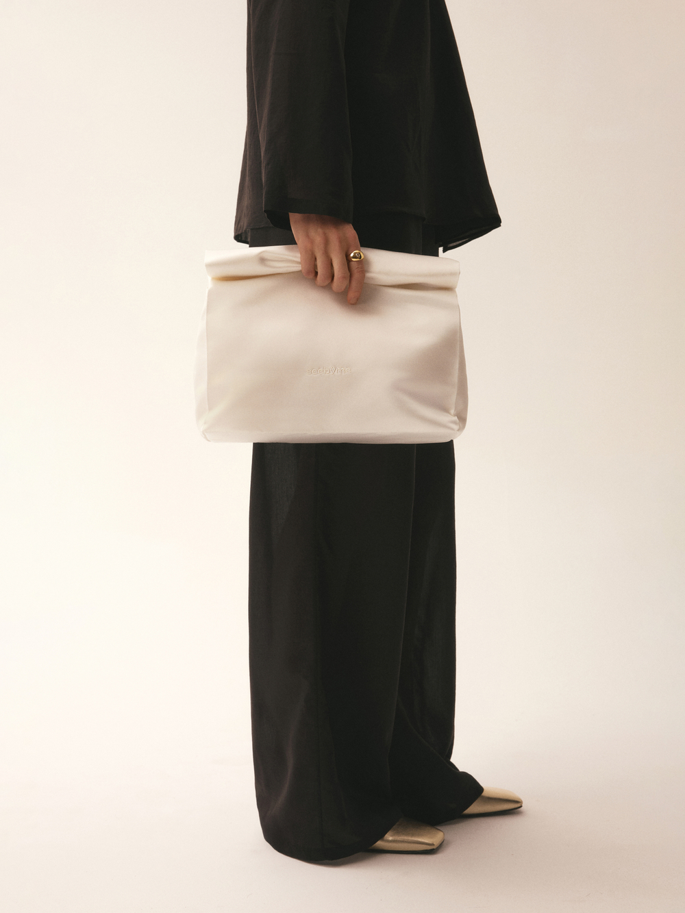 Сатиновый клатч