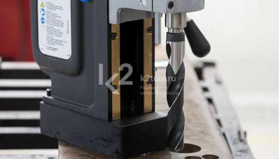 Автоматический магнитный сверлильный станок BDS MAB-825 V