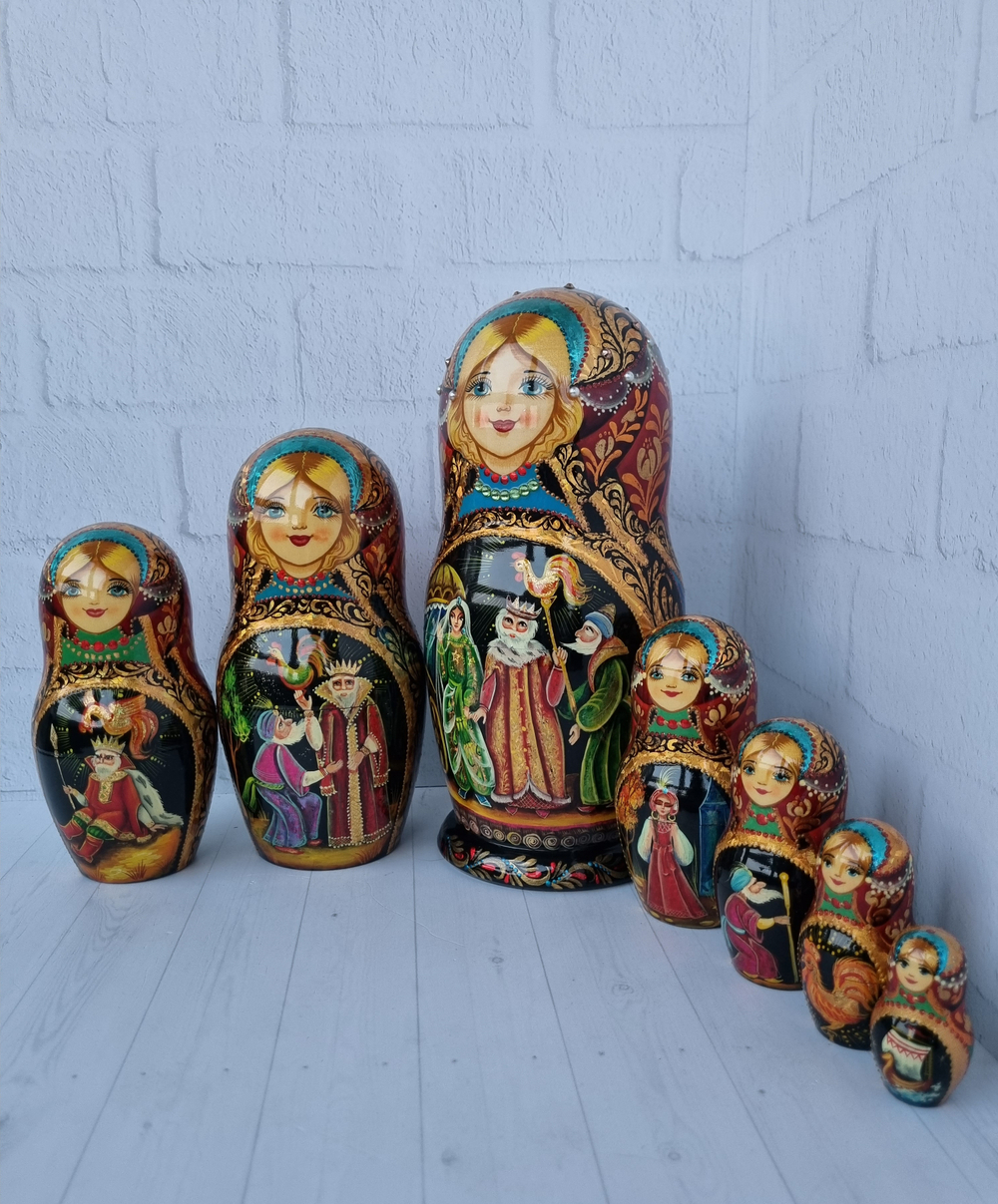 Матрешка "Сказка о золотом петушке" 7 мест
