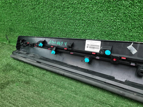 Накладка двери передняя правая Omoda C5 (2022-нв)