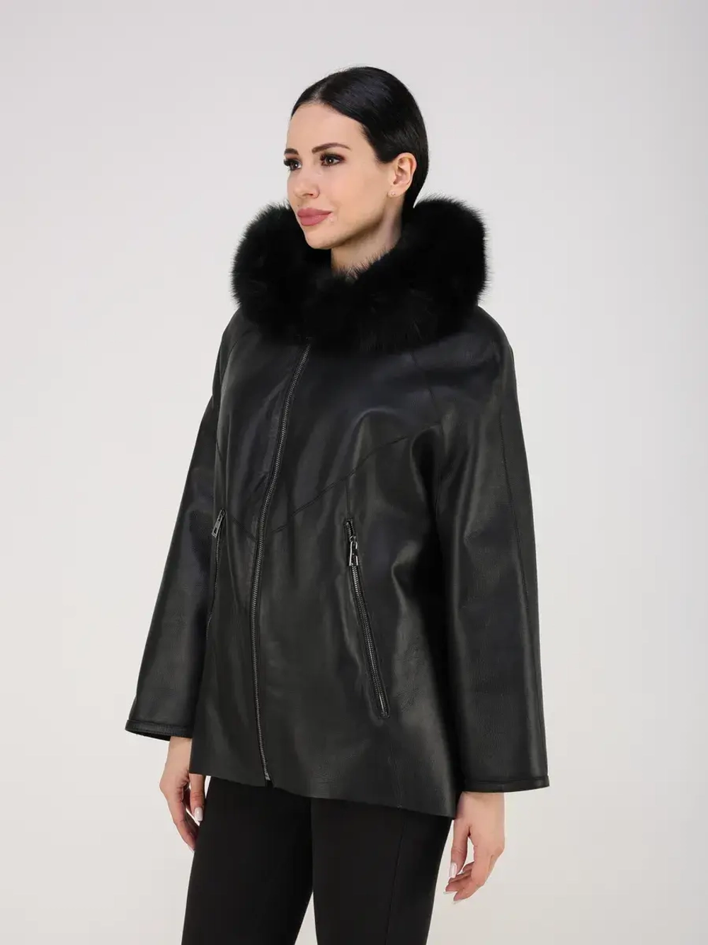 Дубленка зимняя натуральная с капюшоном оверсайз