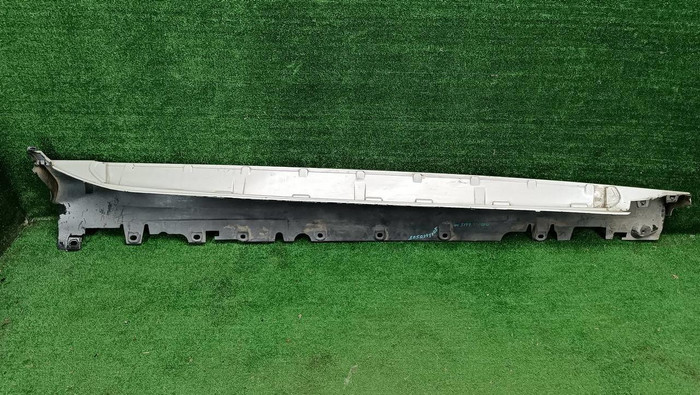 Накладка порога левая BMW X6 F16 (2014-2020)