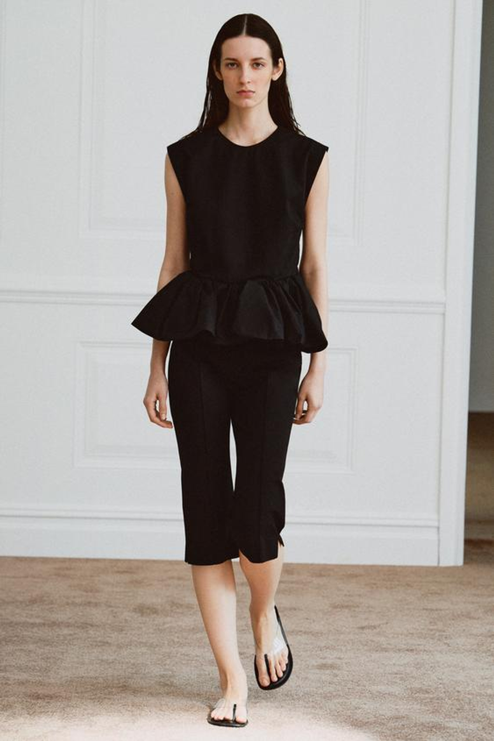 ZARA ТОП С БАСКОЙ БЕЗ РУКАВОВ — ZW COLLECTION, ЧЕРНЫЙ