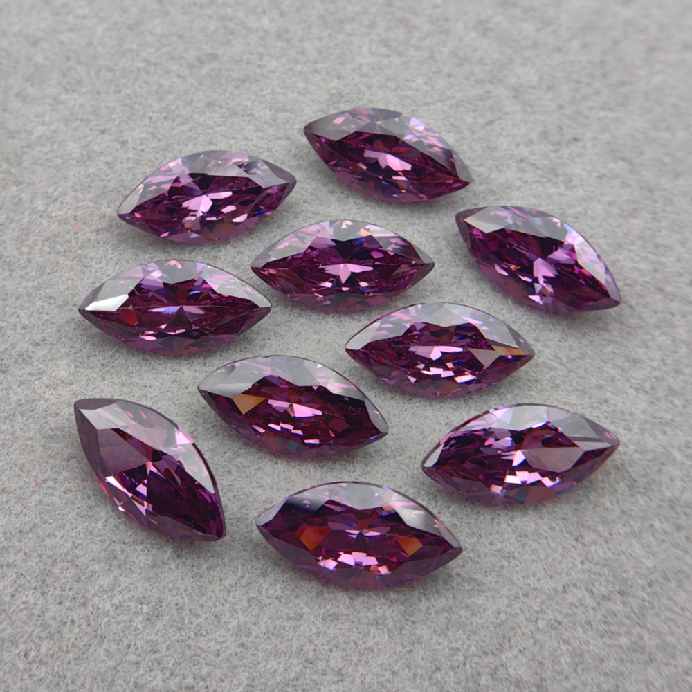 Фианит наветт, Amethyst