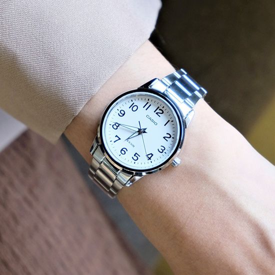 Парные часы Casio Standard: MTP-1303D-7B и LTP-1303D-7B