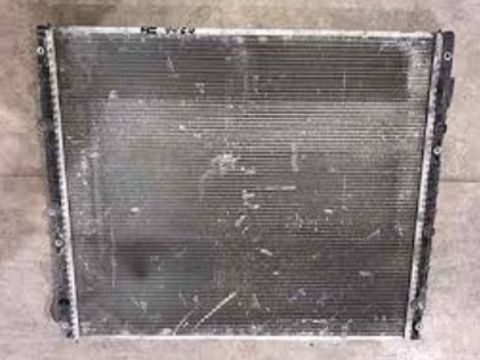 Радиатор охлаждения на МАН ТГС 81061010071 б.у.