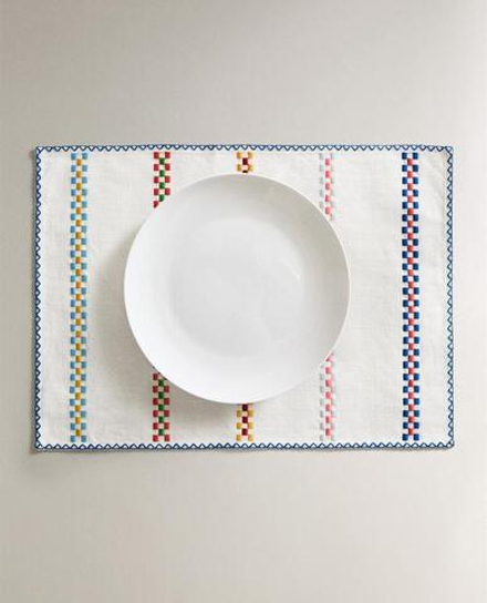 ZARA HOME ХЛОПКОВАЯ ПОДСТАВКА ПОД СТОЛОВЫЕ ПРИБОРЫ С РАЗНОЦВЕТНЫМИ КАЙМОЙ, БЕЛЫЙ/ЗЕЛЕНЫЙ