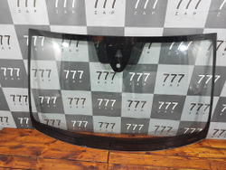 Стекло лобовое с обогревом Skoda Karoq 17-нв Б/У Оригинал 57A845011F