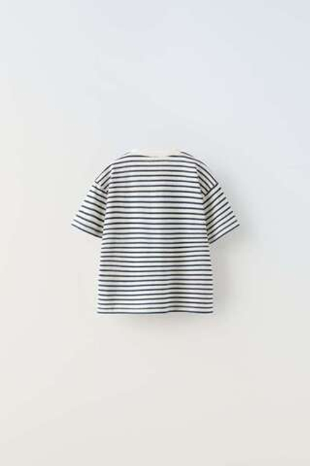 ZARA ФУТБОЛКА С ПРИНТОМ SNOOPY PEANUTS™, БЕЛЫЙ