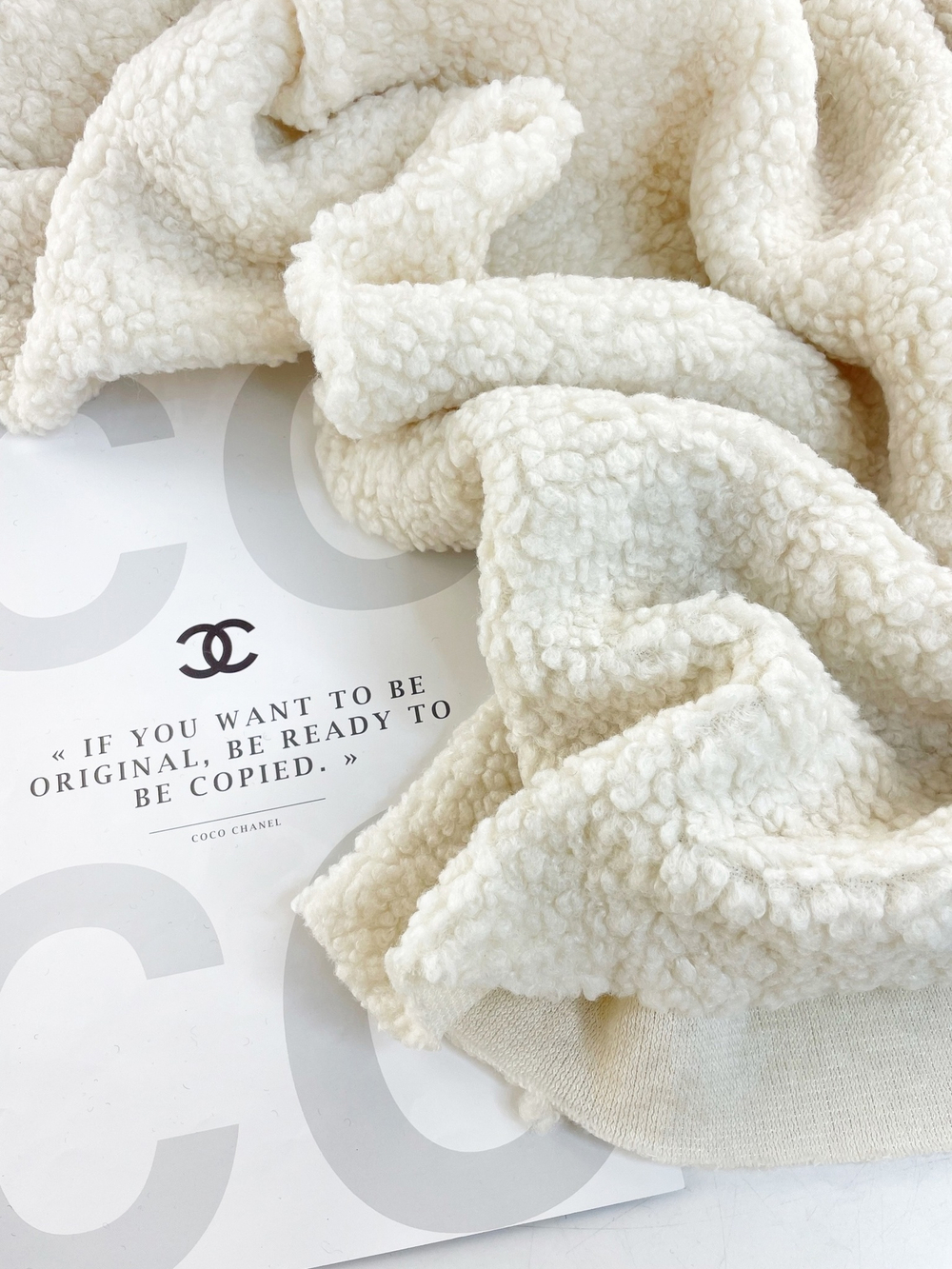 МОЛОКО - Шерпа с жестким завитком (1250)